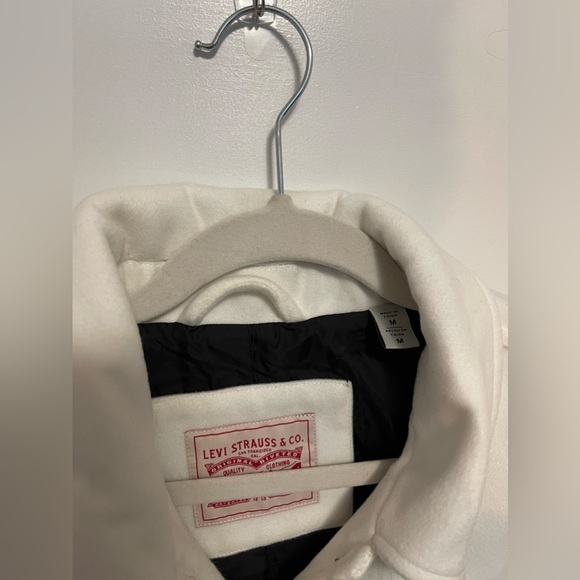 Levi’s Women Light Cream Fringe Fashion Jacket. - Picture 9 of 10